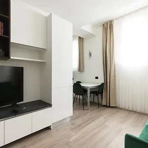 Youhosty - Montebianco 4/6 Appartamento Milano