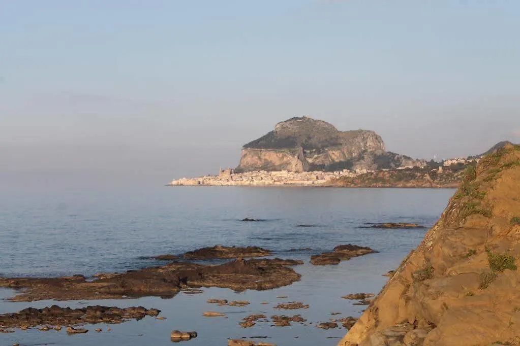 Casa Vacanze Zio Pasquale Cefalù 0*,  Italia